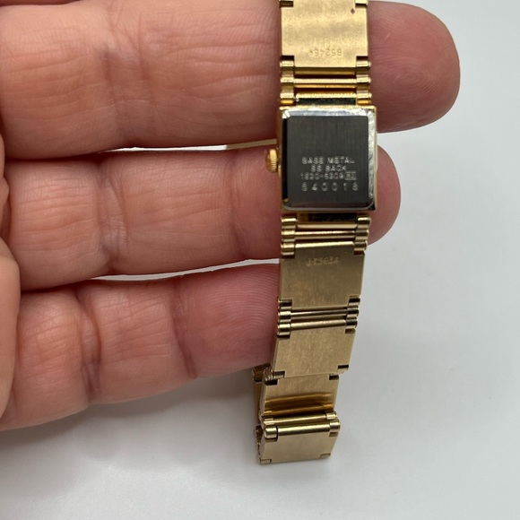 Vintage Seiko Ladies Watch Gold. Stainless steel bracelet. Japan movement. - Picture 9 of 11